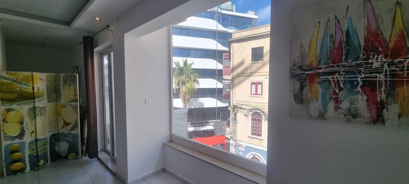 Metrostays Paceville St Julian Apartment *